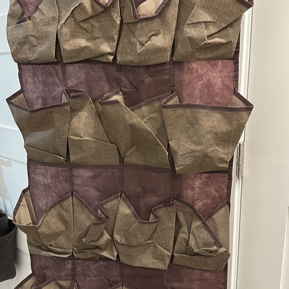 Storage Pockets - Picture 6 of 10